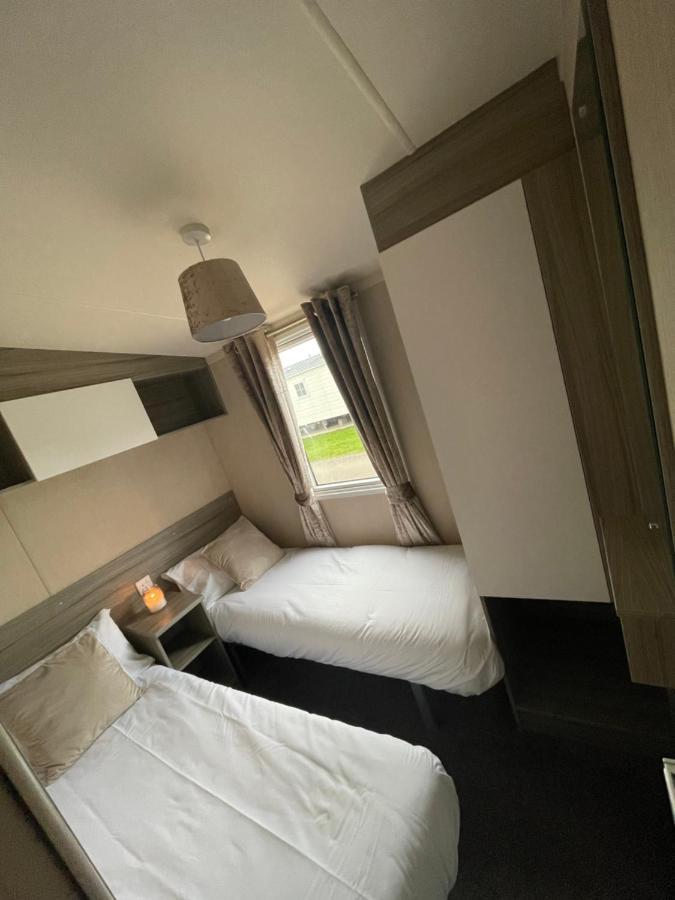 Delightful 6 Berth Holiday Home With Decking Area Chichester Dış mekan fotoğraf